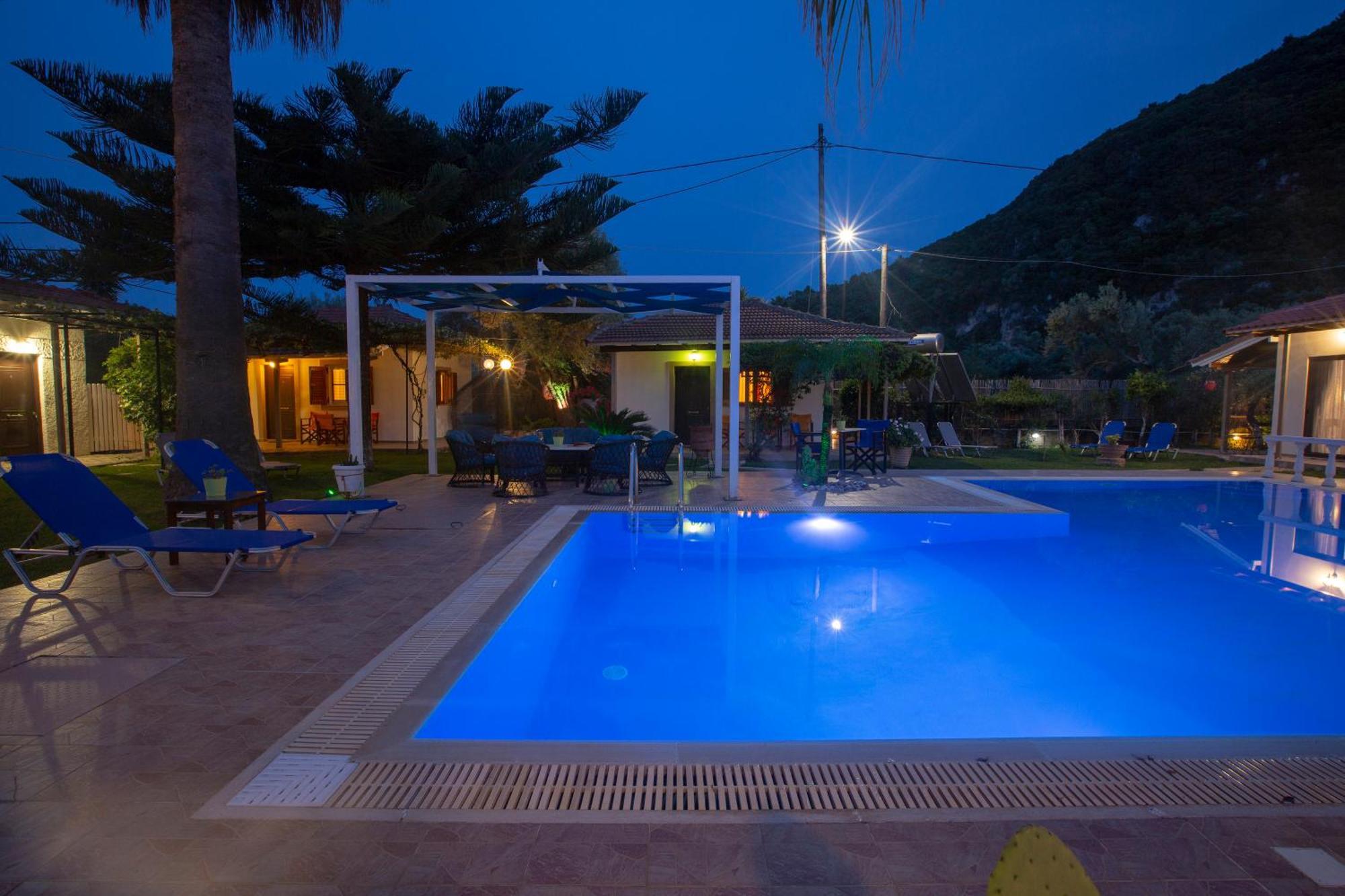 Villa Dimitris Apartments & Bungalows Frínion المظهر الخارجي الصورة