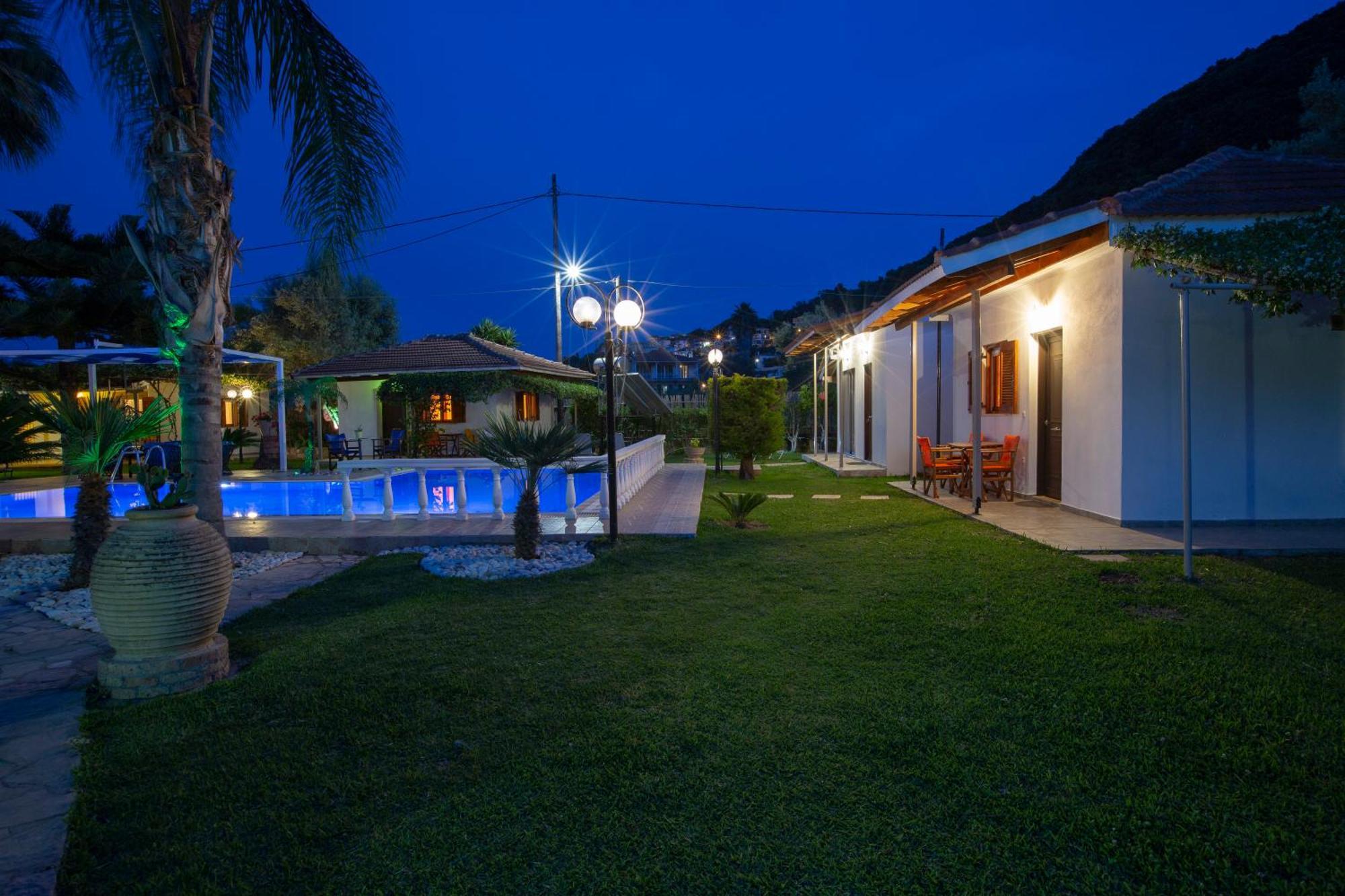 Villa Dimitris Apartments & Bungalows Frínion المظهر الخارجي الصورة