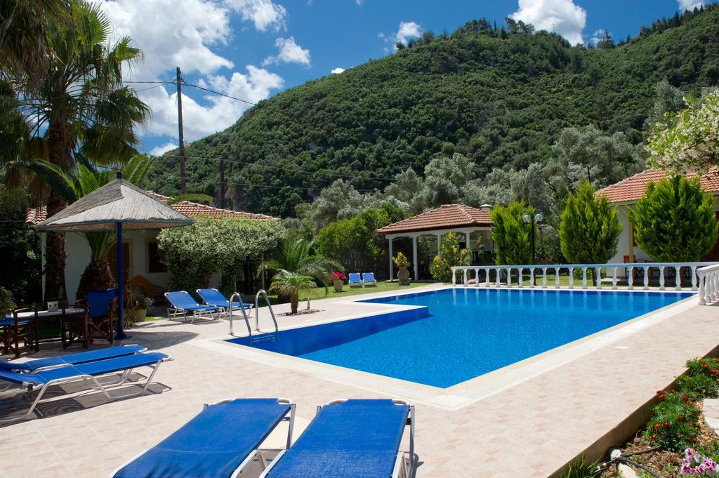 Villa Dimitris Apartments & Bungalows Frínion المظهر الخارجي الصورة